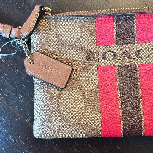 Coach wallet wristlet - Picture 2 of 4
